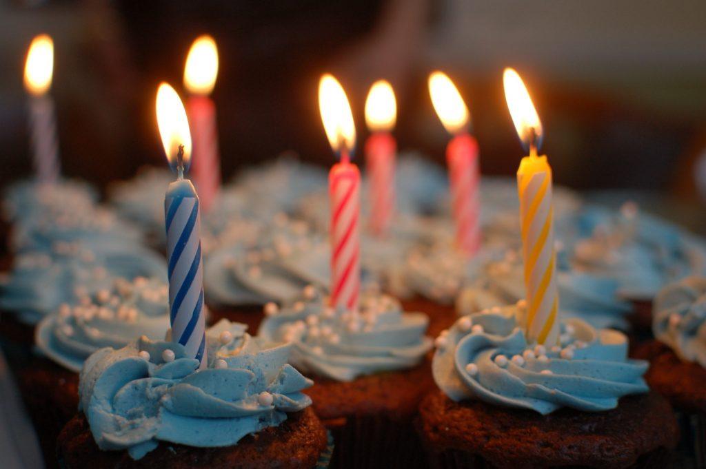 These Websites Reveal Cool Stuff That Happened on Your Birthday