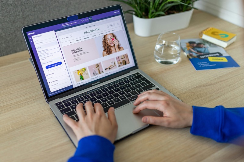 The Best Ecommerce Website Designs Of 2026