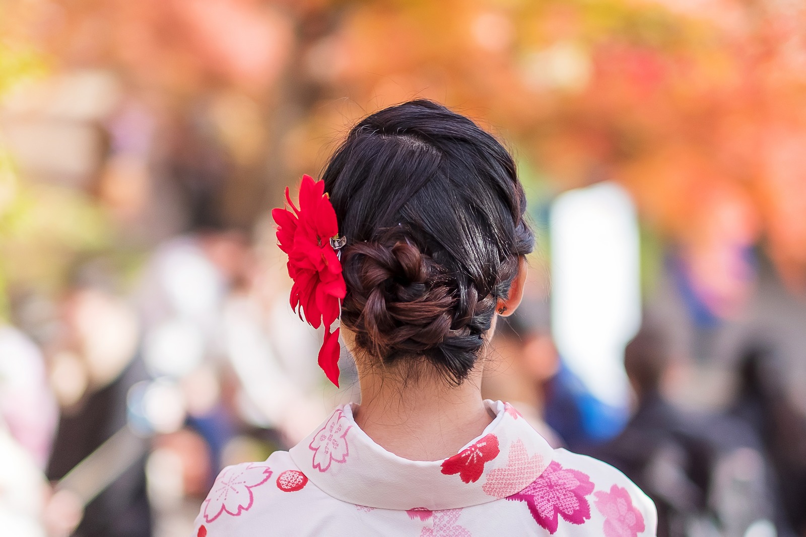 How Faceless Marketing Can Drive Growth For Your Ecommerce Brand
